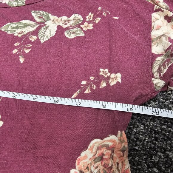 BOGO🎀 Bundle of 2 Autumn Red Tees- Sz Large - Picture 5 of 6